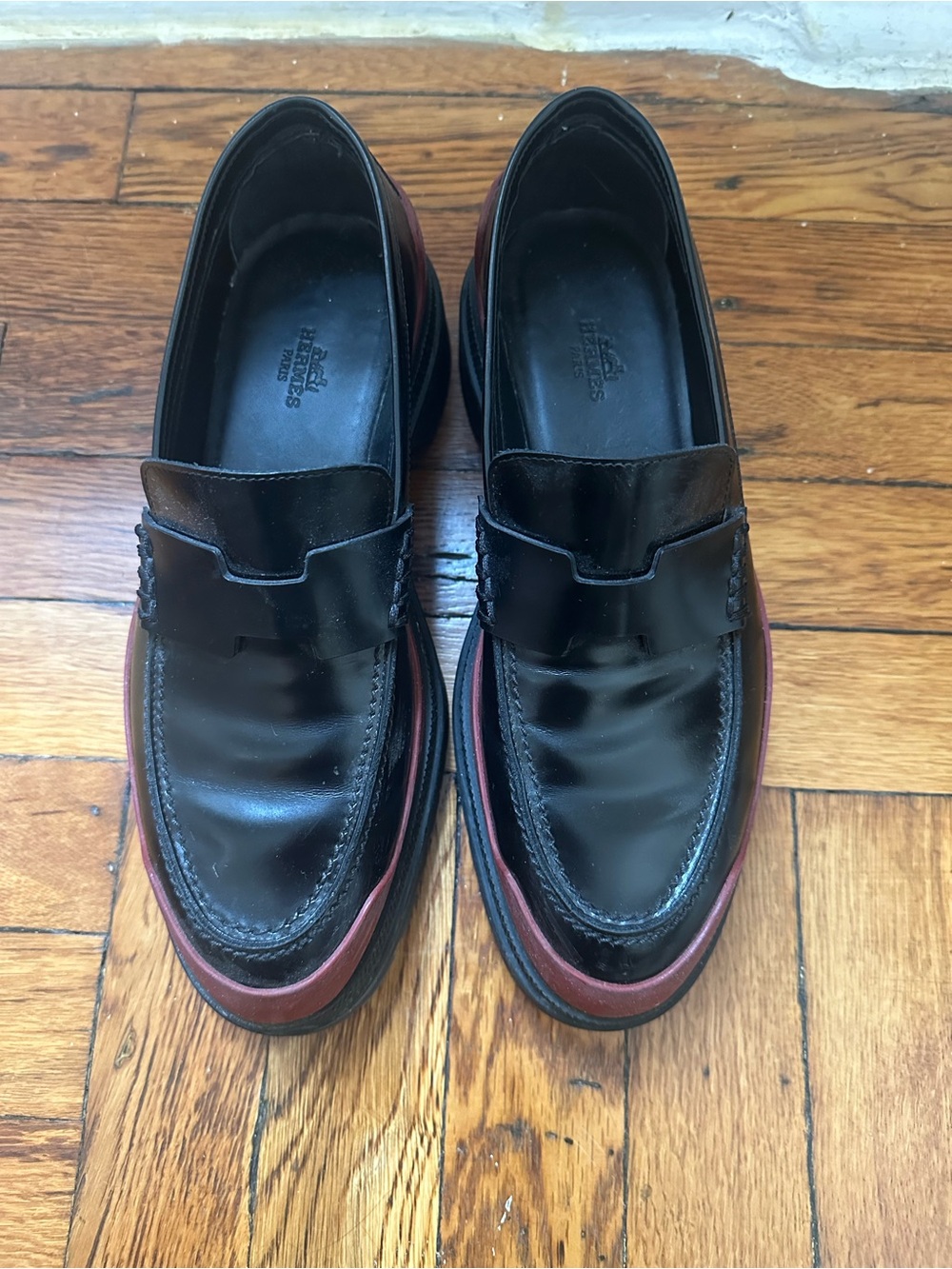 Hermes Women’s Black Chunky Loafers with Red Burgundy Trim 38 - Picture 2 of 4